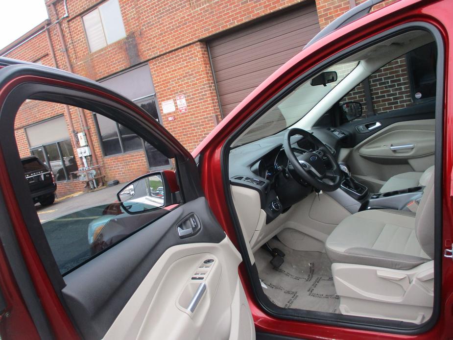 used 2013 Ford Escape car, priced at $12,995