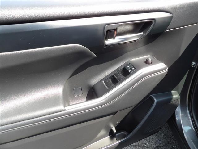 used 2021 Toyota Highlander car, priced at $34,995