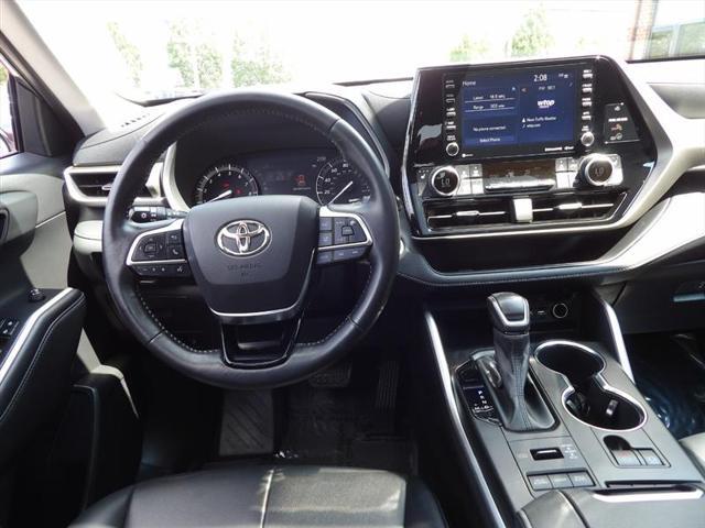 used 2021 Toyota Highlander car, priced at $34,995