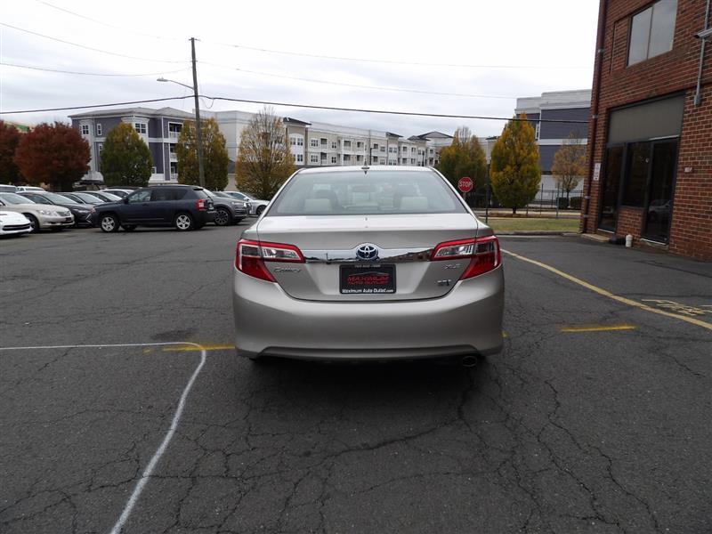 used 2014 Toyota Camry Hybrid car, priced at $14,995
