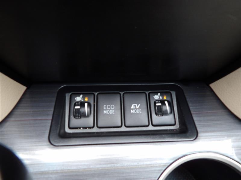 used 2014 Toyota Camry Hybrid car, priced at $14,995