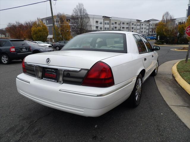 used 2007 Mercury Grand Marquis car, priced at $5,995