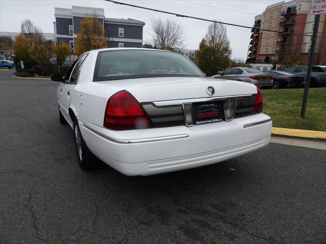 used 2007 Mercury Grand Marquis car, priced at $5,995