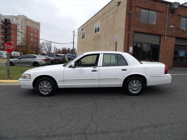 used 2007 Mercury Grand Marquis car, priced at $5,995