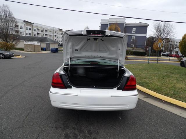 used 2007 Mercury Grand Marquis car, priced at $5,995