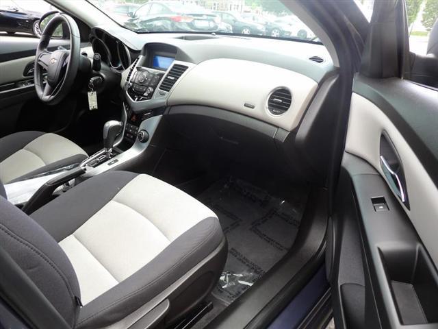 used 2014 Chevrolet Cruze car, priced at $5,995