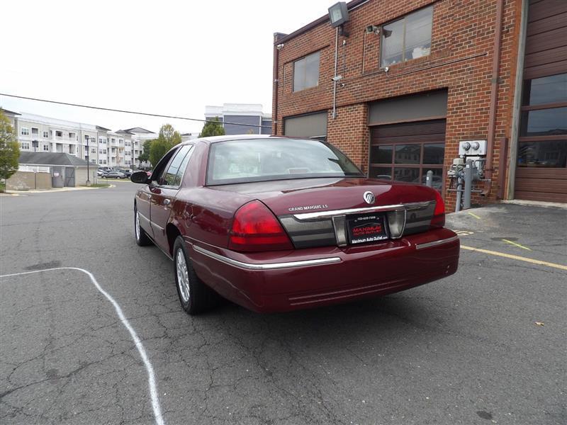 used 2008 Mercury Grand Marquis car, priced at $8,995