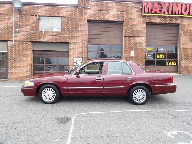 used 2008 Mercury Grand Marquis car, priced at $8,995