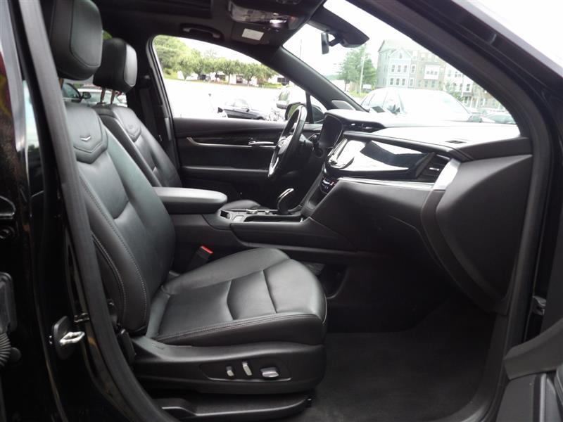 used 2020 Cadillac XT6 car, priced at $27,995