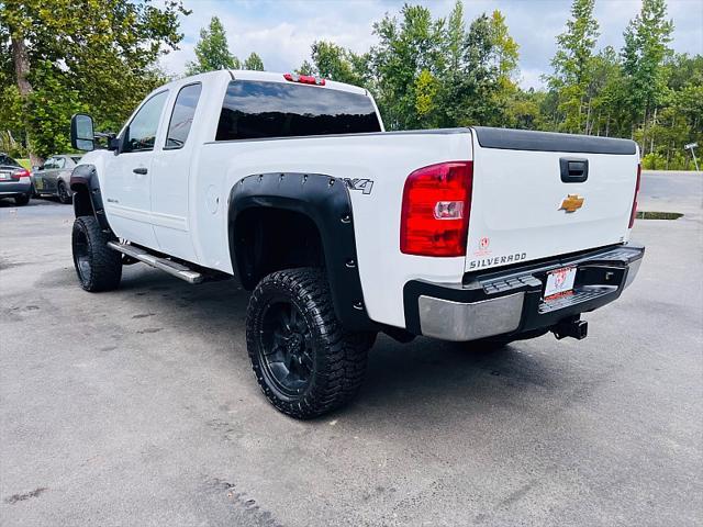 used 2009 Chevrolet Silverado 2500 car, priced at $14,995