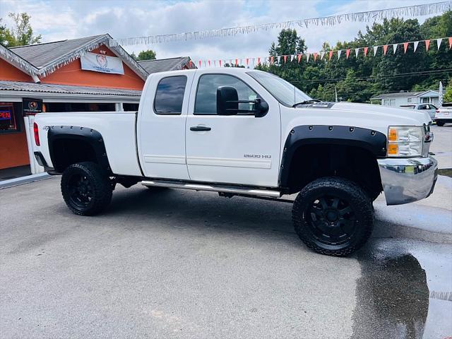 used 2009 Chevrolet Silverado 2500 car, priced at $14,995