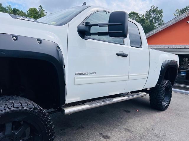 used 2009 Chevrolet Silverado 2500 car, priced at $14,995