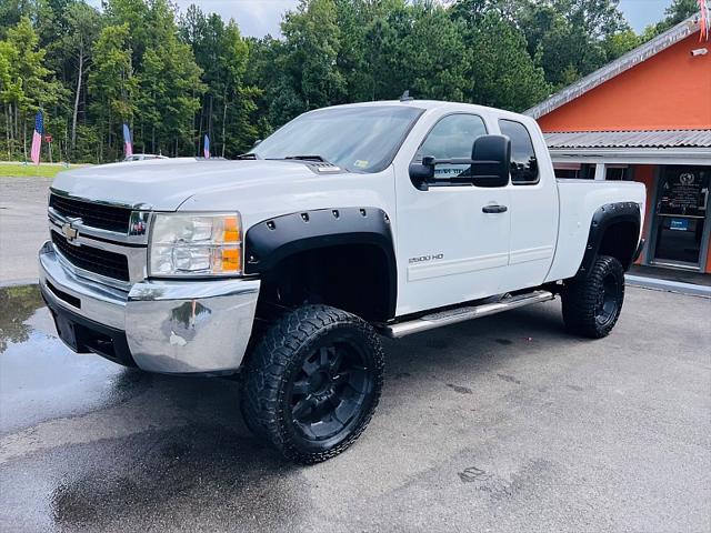 used 2009 Chevrolet Silverado 2500 car, priced at $14,995