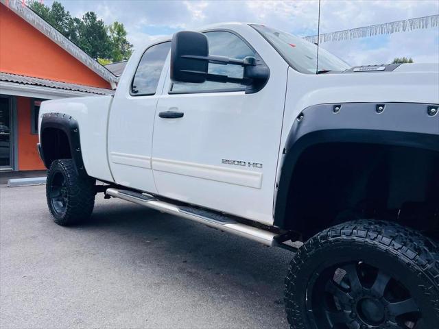 used 2009 Chevrolet Silverado 2500 car, priced at $14,995