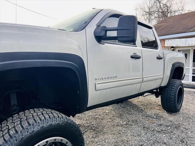 used 2010 Chevrolet Silverado 1500 car, priced at $15,995