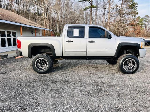 used 2010 Chevrolet Silverado 1500 car, priced at $15,995