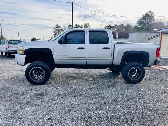 used 2010 Chevrolet Silverado 1500 car, priced at $15,995