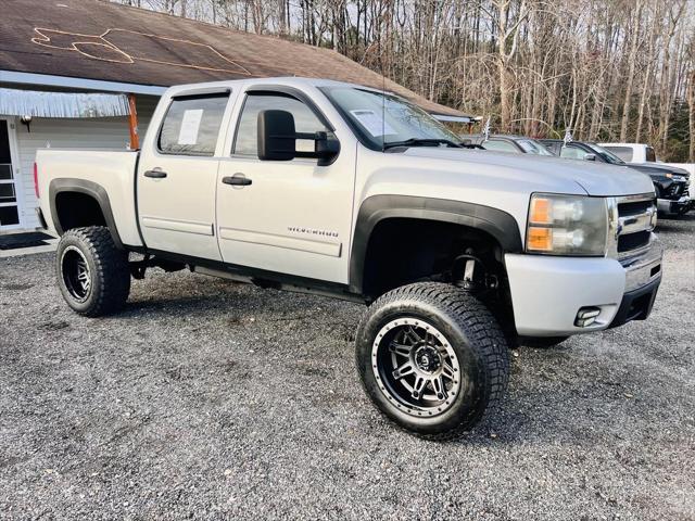 used 2010 Chevrolet Silverado 1500 car, priced at $15,995