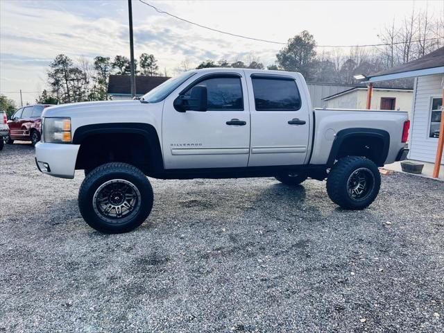 used 2010 Chevrolet Silverado 1500 car, priced at $15,995