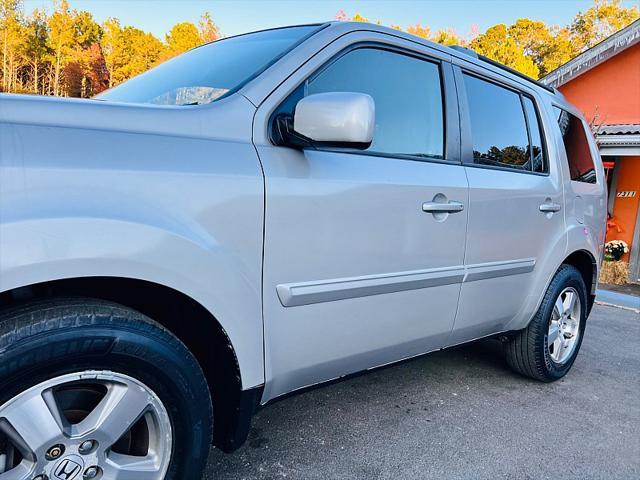 used 2010 Honda Pilot car, priced at $10,995