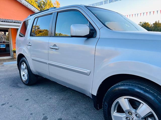 used 2010 Honda Pilot car, priced at $10,995