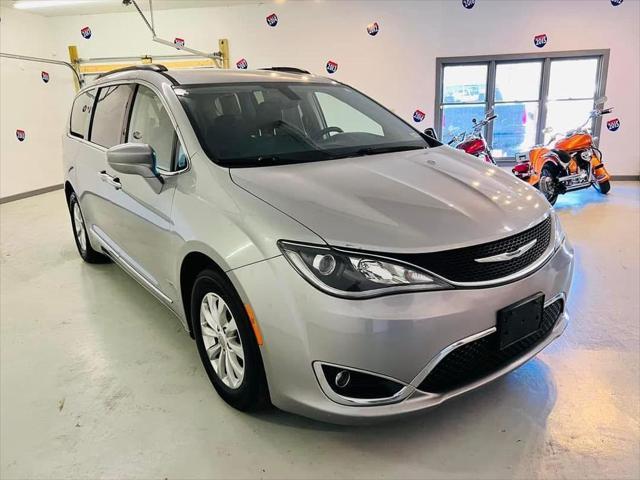 used 2017 Chrysler Pacifica car, priced at $10,995