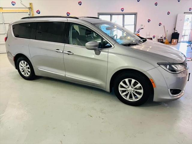 used 2017 Chrysler Pacifica car, priced at $10,995