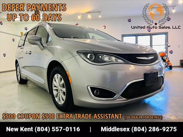 used 2017 Chrysler Pacifica car, priced at $10,995