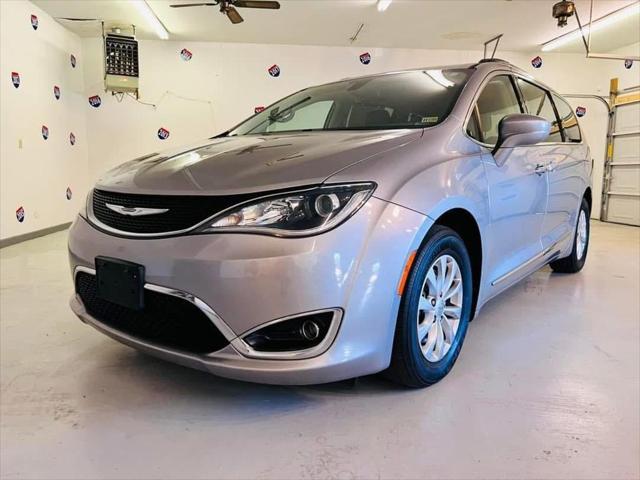 used 2017 Chrysler Pacifica car, priced at $10,995