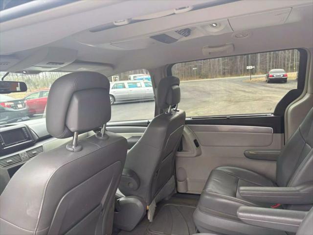 used 2012 Volkswagen Routan car, priced at $6,995