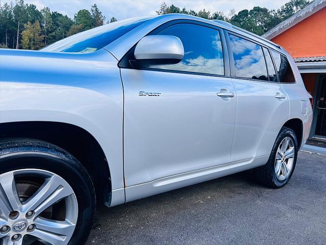 used 2008 Toyota Highlander car, priced at $8,995