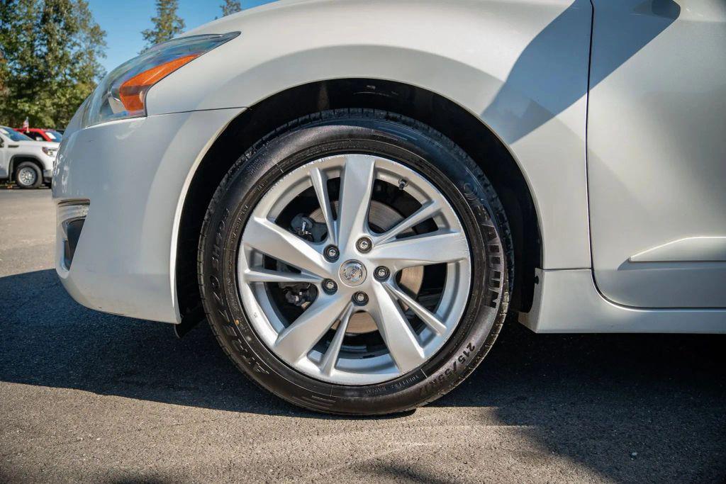 used 2013 Nissan Altima car, priced at $7,995