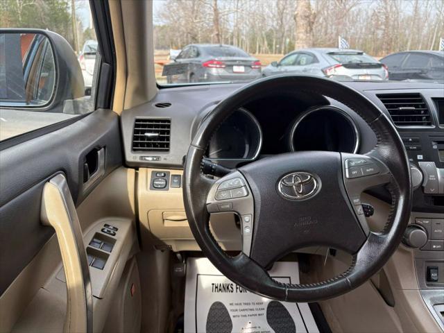 used 2009 Toyota Highlander car, priced at $7,995