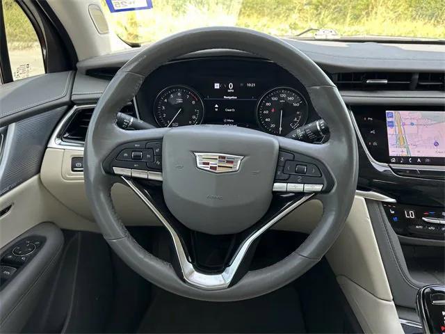 used 2023 Cadillac XT6 car, priced at $35,419