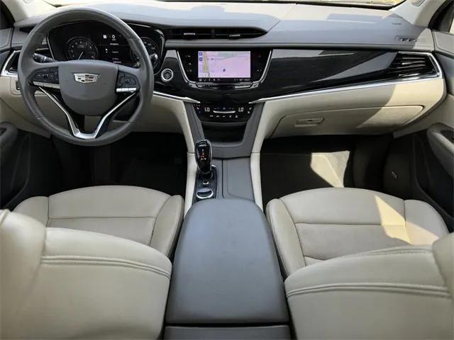 used 2023 Cadillac XT6 car, priced at $35,419