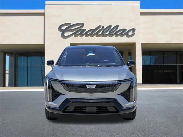 new 2025 Cadillac OPTIQ car, priced at $50,715