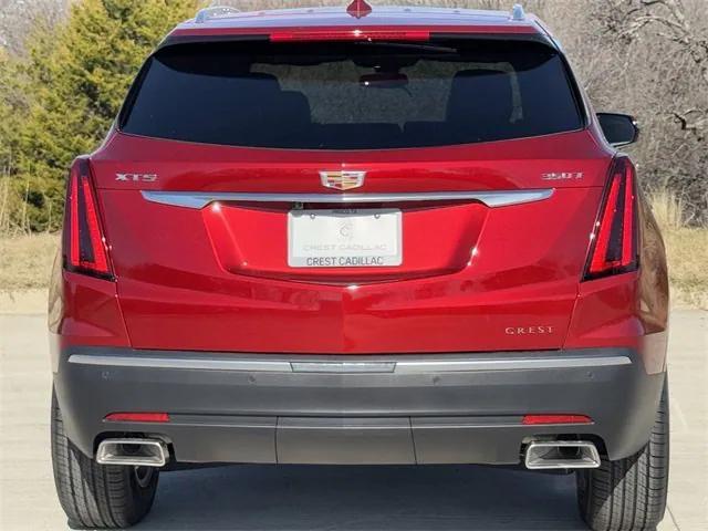 new 2025 Cadillac XT5 car, priced at $47,913