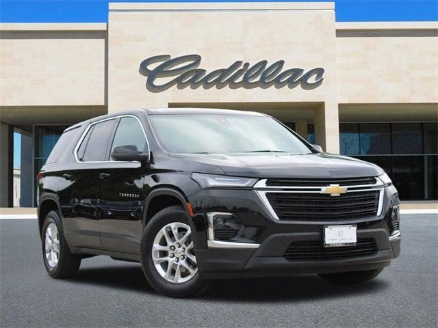 used 2022 Chevrolet Traverse car, priced at $25,071