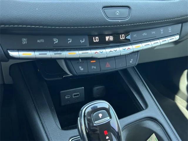 used 2022 Cadillac XT4 car, priced at $27,282