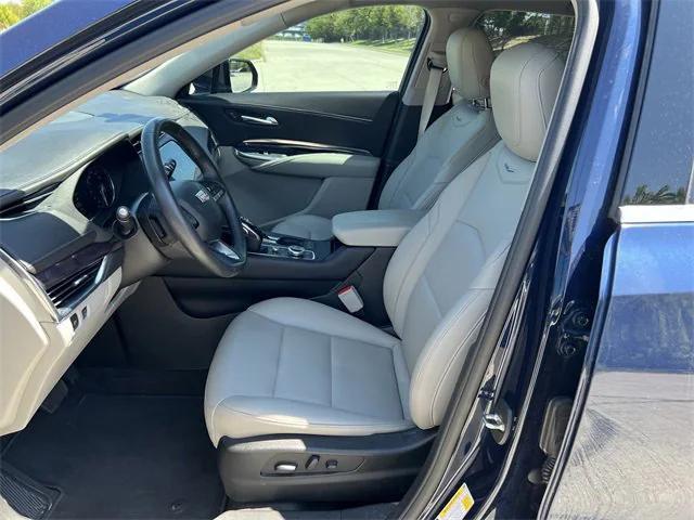 used 2022 Cadillac XT4 car, priced at $27,282