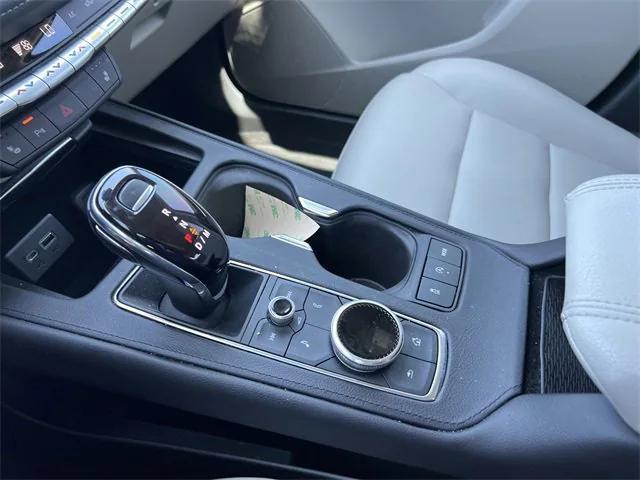 used 2022 Cadillac XT4 car, priced at $27,282