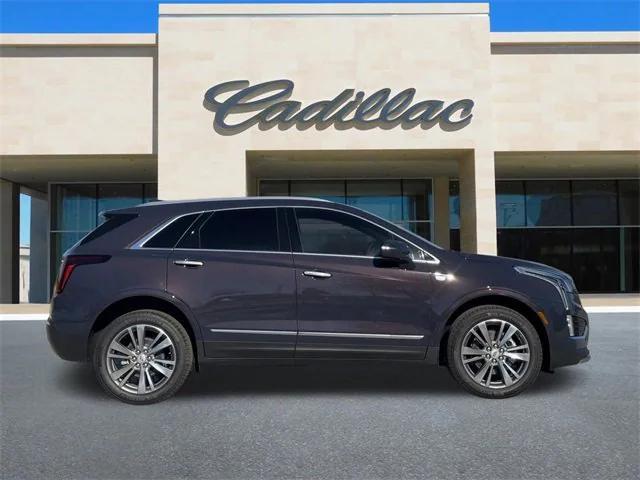 new 2025 Cadillac XT5 car, priced at $55,813