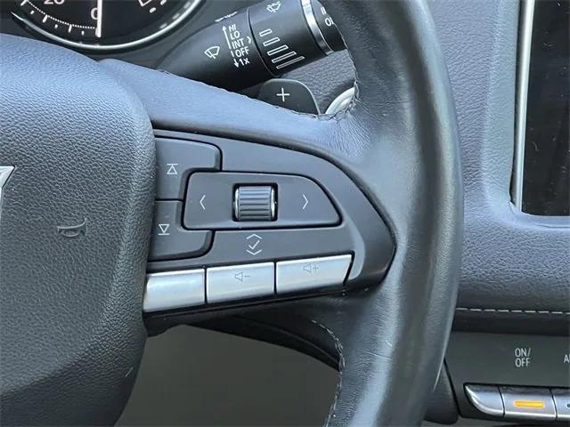 used 2023 Cadillac XT4 car, priced at $28,014
