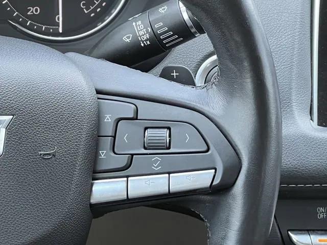 used 2023 Cadillac XT4 car, priced at $24,788