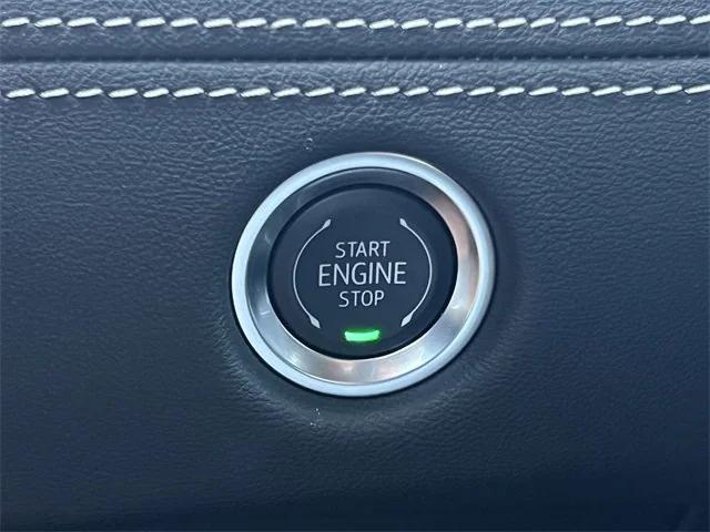 new 2025 Cadillac Escalade ESV car, priced at $113,970