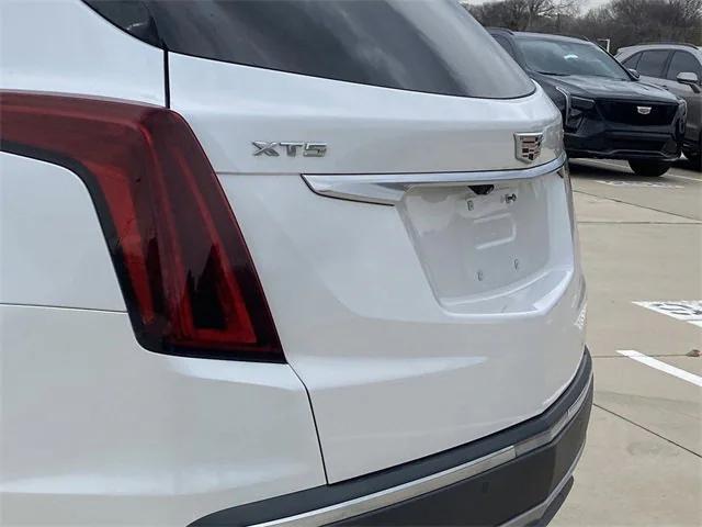 used 2021 Cadillac XT5 car, priced at $27,575