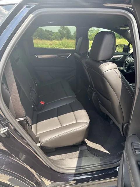 used 2021 Cadillac XT5 car, priced at $26,293