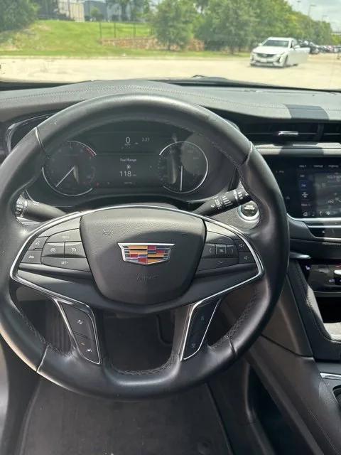 used 2021 Cadillac XT5 car, priced at $26,293