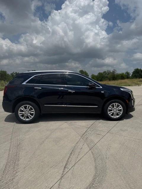 used 2021 Cadillac XT5 car, priced at $26,293