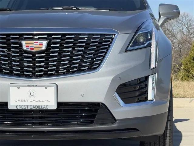 new 2025 Cadillac XT5 car, priced at $46,015